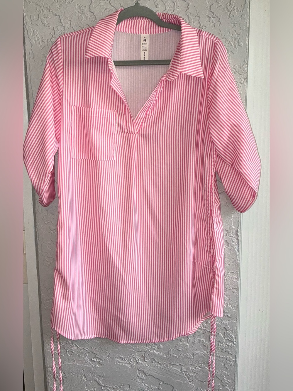 B Women's Pink Striped V-Neck Tunic Top